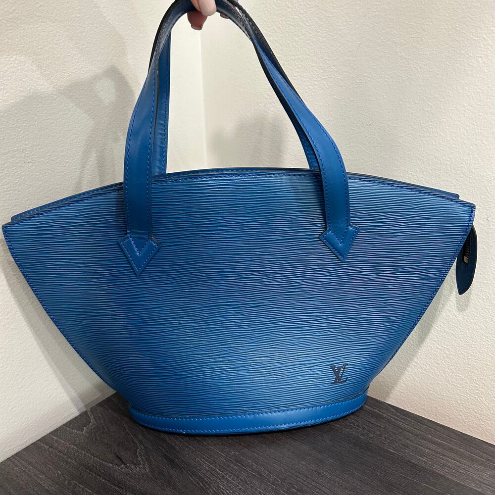#210 LOUIS VUITTON Epi Saint Jacques PM